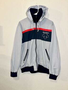Descente Men's Light Gray Windbreaker Jacket SZ- L